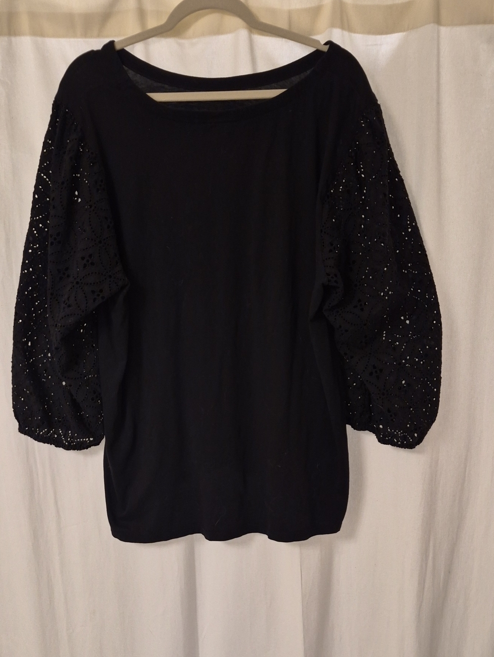 J. Jill Black Eyelet Balloon-Sleeve Top